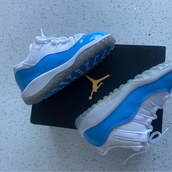 Beautiful Jordan retro 11 Los BT white baby blue kids 7c great condition - Picture 5 of 8